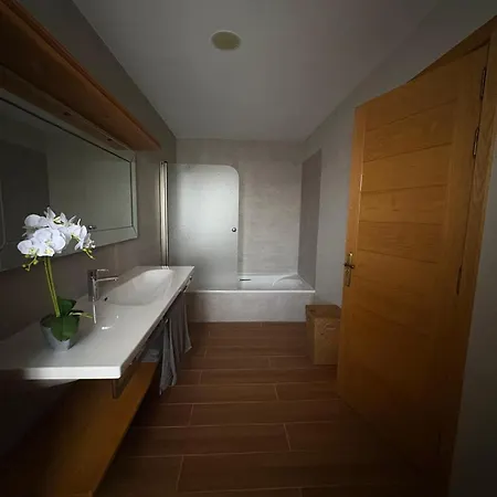 En El Time Con Piscina *